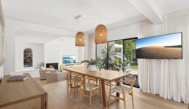 Luxury Villas Balmoral Luxe Escape (Walk to Beach)