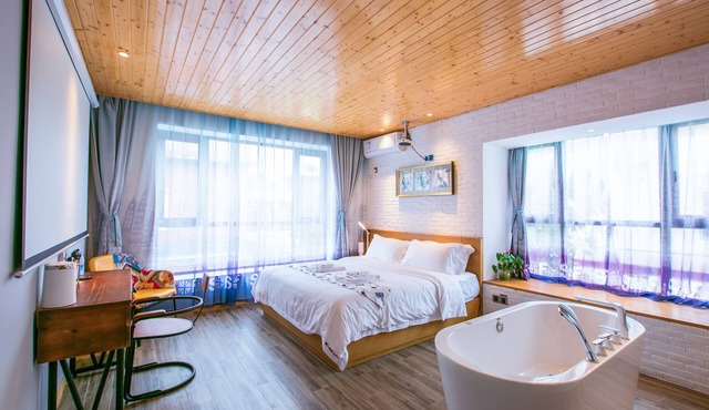 Maan Coco Travelling Boutique Inn