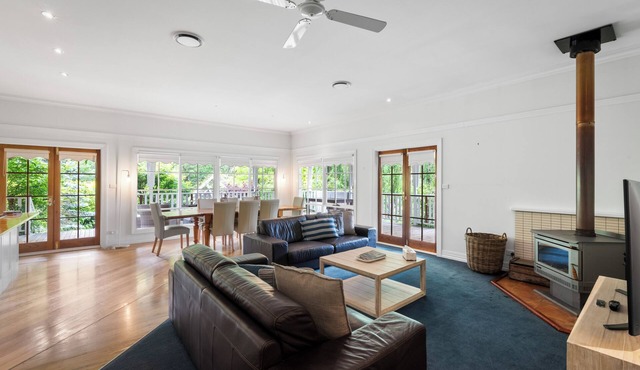 Magical Lucindale - Gorgeous 4 Bedroom House - Lucaston