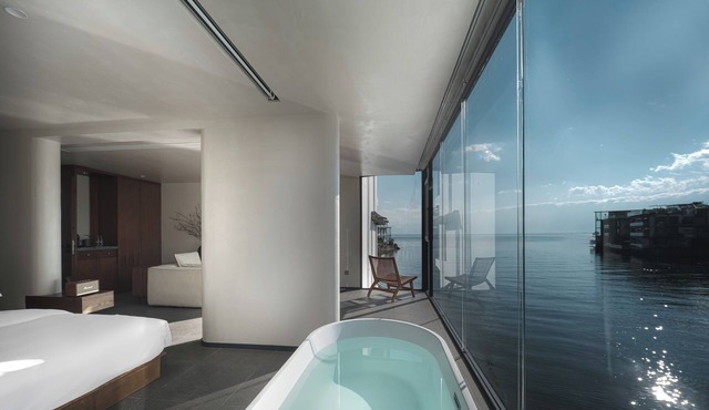 Mangshu Taotangzhiqiu Seaview Hotel
