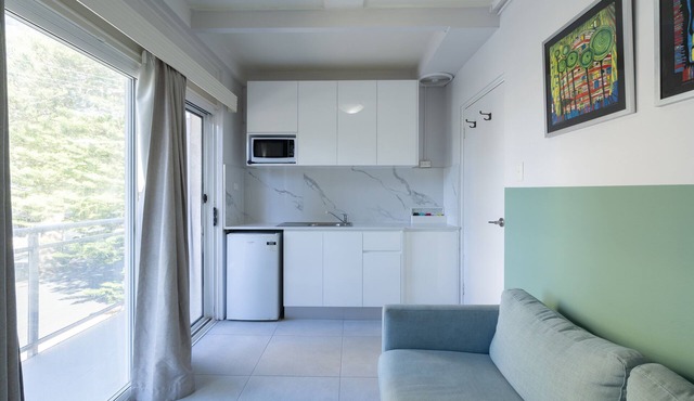 Manly Waves Studios & Apartments