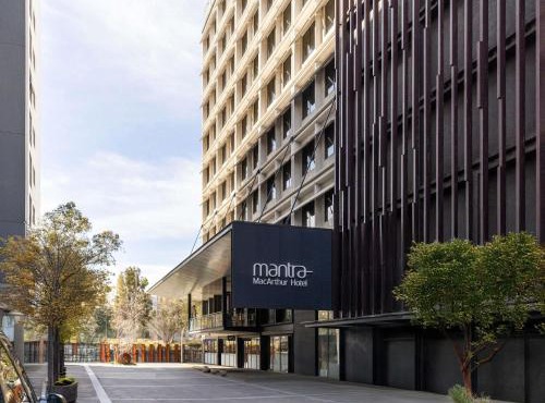 Mantra MacArthur Hotel