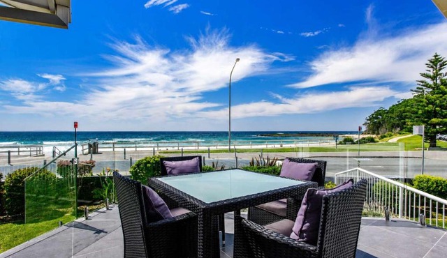 Mariners Mollymook Beach - beachside apartment