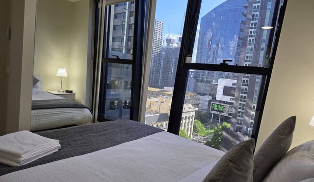 Melbourne CBD Southern Cross City View Retreat