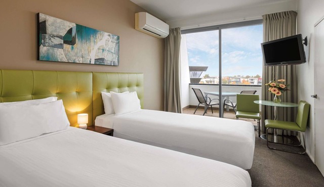 Mercure Melbourne Caroline Springs
