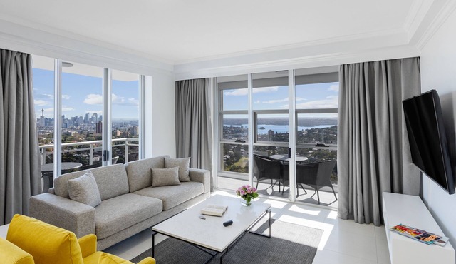 Meriton Suites Bondi Junction