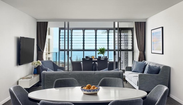 Meriton Suites Broadbeach