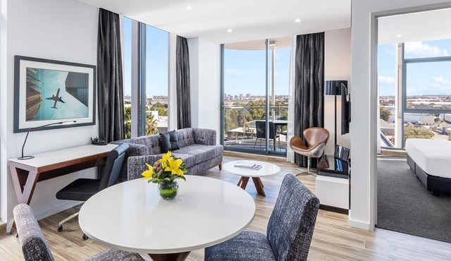 Meriton Suites Mascot Central