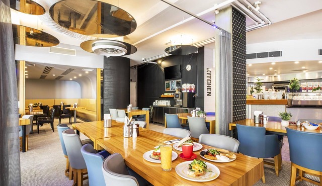 Metro Hotel Perth City