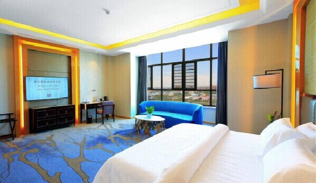 Metropolo Yining Development Zone Hotel