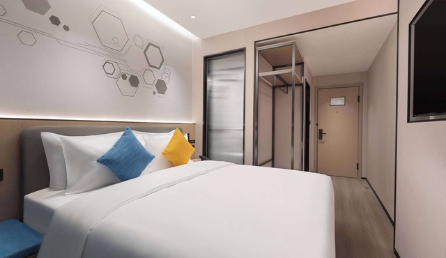 Microtel By Wyndham Xian Beilin