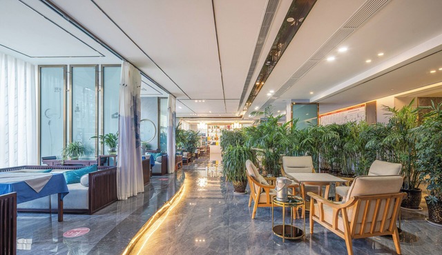 Minzu Road Yicheng Hotel