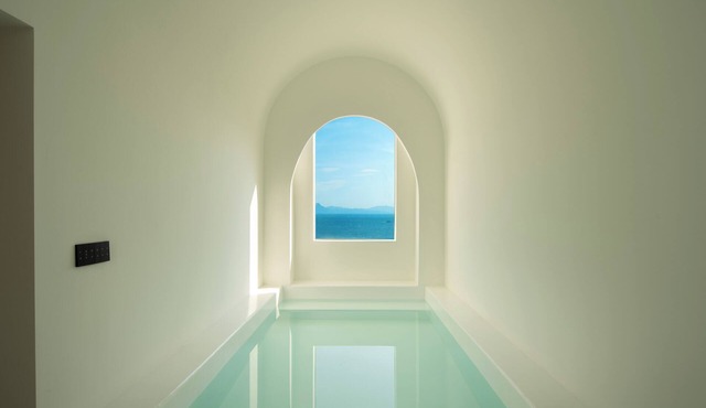 Miyue Roman Holiday Bubble Pool hotel