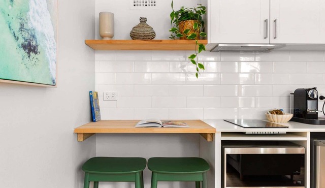 Modern 1-Bed Pad Minutes Away from Coogee Beach