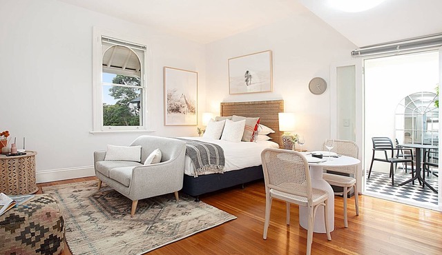 Modern and Cosy Inner West Apartment