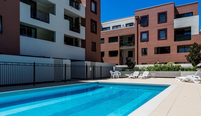 Modern, Executive Apartment near Newtown