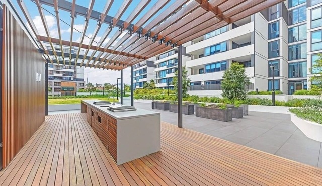 Modern Luxury 2-Bedroom Apartment in the Heart of Bankstown