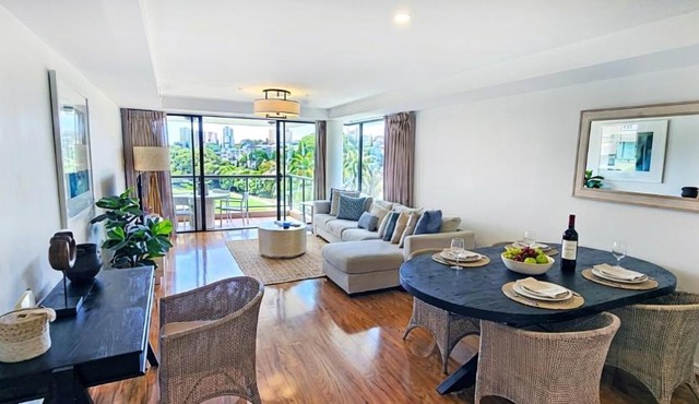 Modern Resort Style Living - Inner City