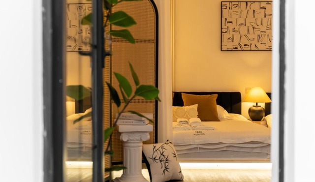 Molly House-Nanjing West Road Townhouse near subway,Two room types,Near People's Square,Jing'an Temple
