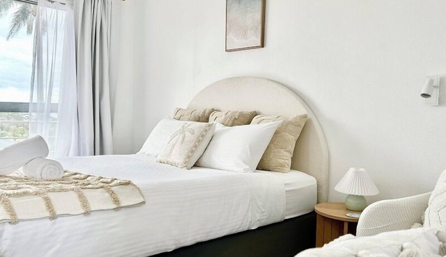 Mollymook Ocean View Motel - Welcoming Guests 18 Years and Older