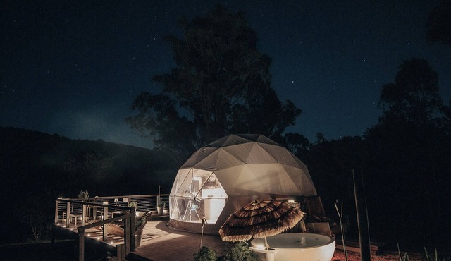 Mountain Dome combines luxury and comfort with sweeping views of the hinterlands