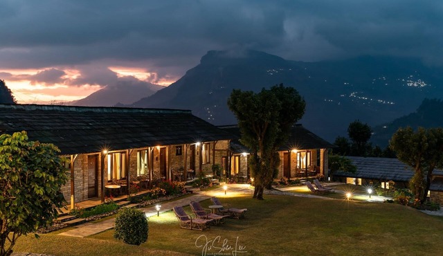 Mountain Lodges of Nepal - Tomijong