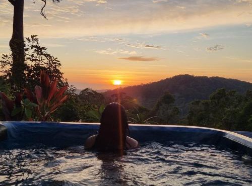 Mountains & Ocean Views retreat with hot spa - Gold Coast Hinterland