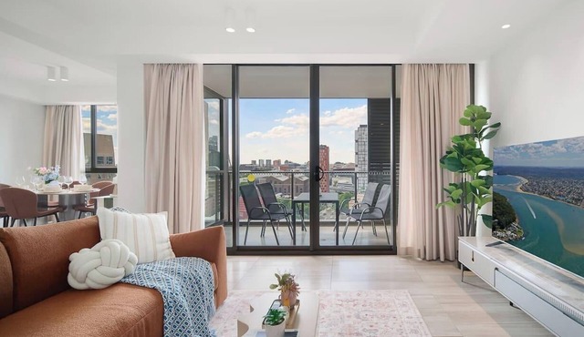 Near Darling Harbour & Opera House 3-Bedroom