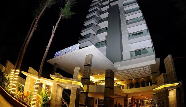 Neeshorgo Hotel & Resort