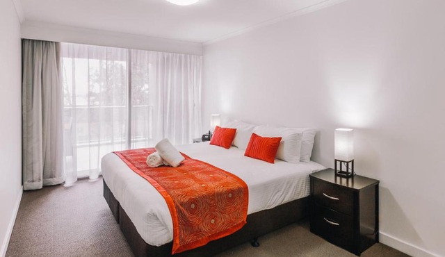 Newcastle Central Plaza Apartment Hotel Official