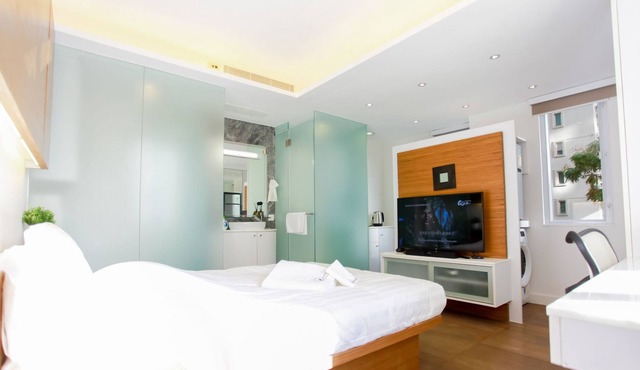 Newly renovated Studio (404) Fortress Hill MTR