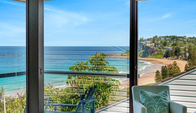 Newport Surf Break by Beach Stays - stunning ocean views