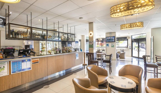 Nightelier Devonport Gateway Hotel