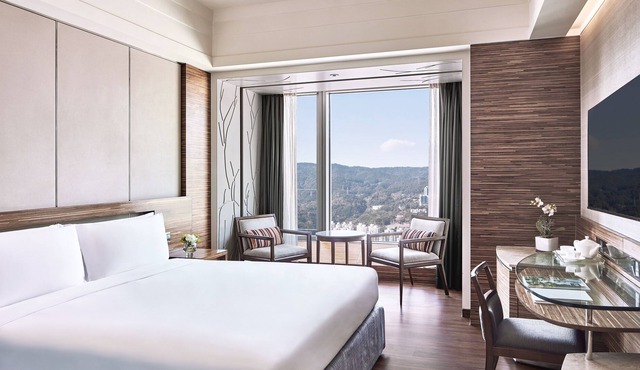Nina Hotel Tsuen Wan West