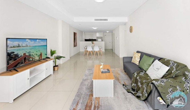 NMAS001-301 · Aircabin | Mascot | Walk to Station | 3 Beds Apt