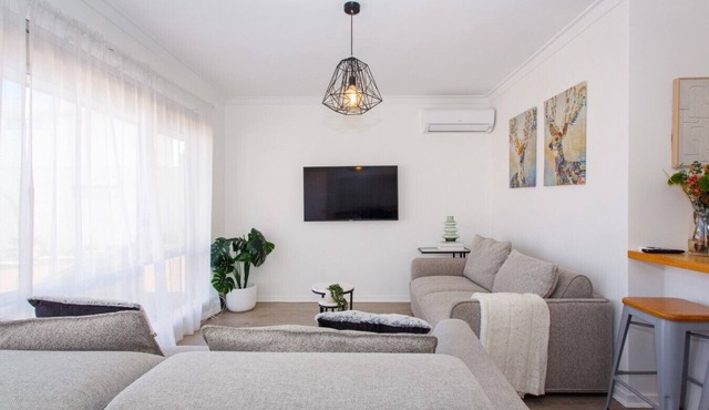 North Beach Nest – Walking Distance to North Beach