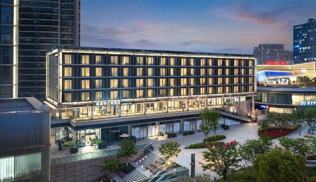 Novotel Living Hangzhou International Convention Center