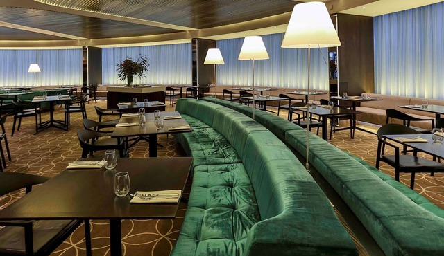 Novotel Sydney West HQ Hotel