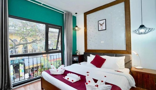 NT Elysian hotel