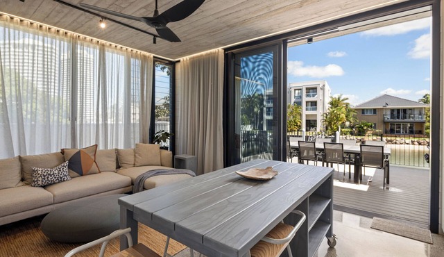 Oatland 26 Esplanade Coastal Retreat