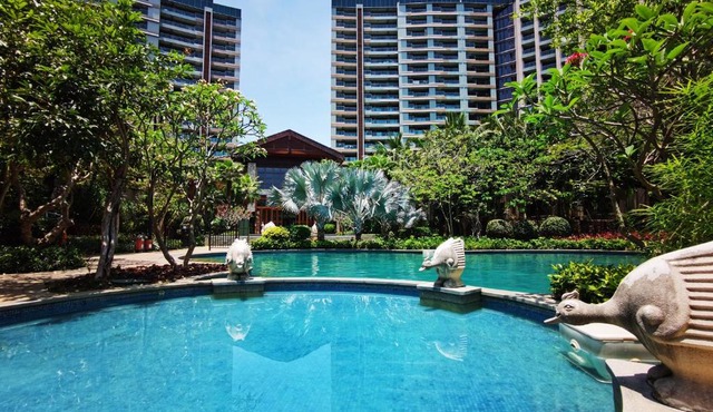 Ocean Holiday Hotel