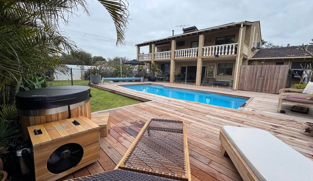 Ocean Oasis- Amazing location!
