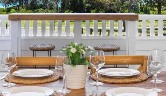OCEANFRONT BEACH HOUSE ON MARINE PARADE