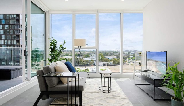 Olympic Park Bright 1BR Free Pool & Gym Great View