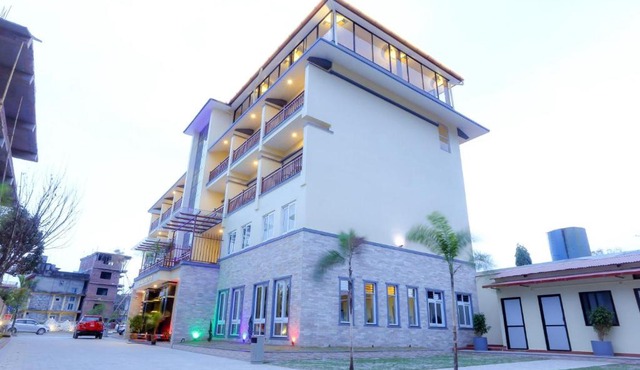 Om Gaura Hotel