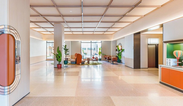 Orange Hotel