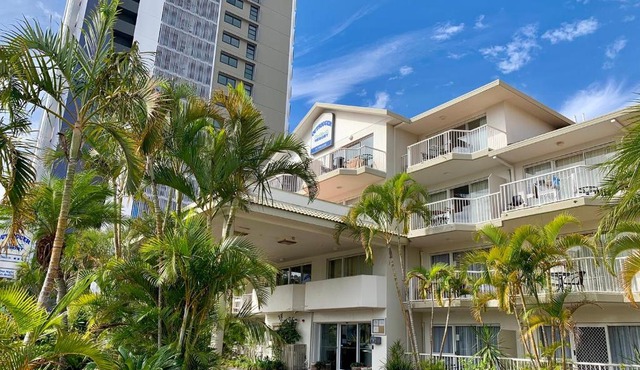 Outrigger Burleigh