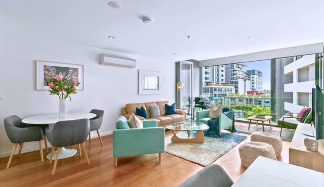 OXLST - St Leonards Sophistication Everything at Doorstep