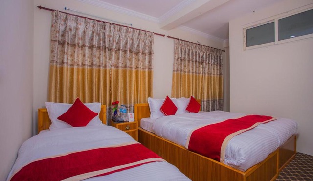 OYO 293 Royal Bouddha Hotel