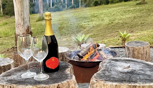 Paddock Heights Farmstay - Firepit & Games Shed
